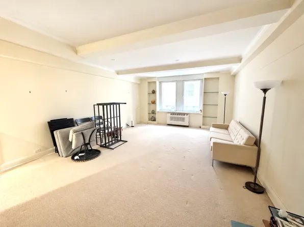 111 East 56th Street image 1 of 16