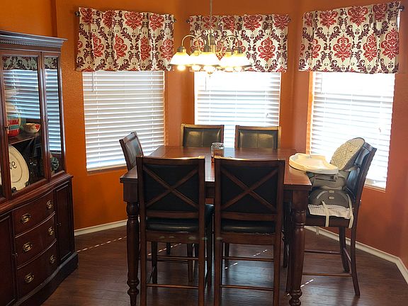 Breakfast nook 