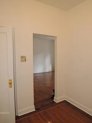 Rented by Lang Realty LLC | media 7