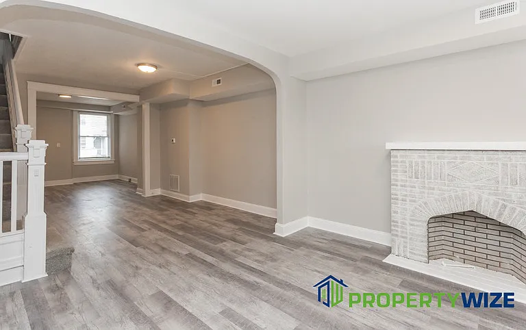 1814 E 30th St — Photo 12