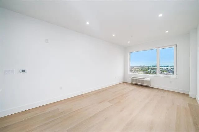 3321 Liberty Ave #501 — Photo 17