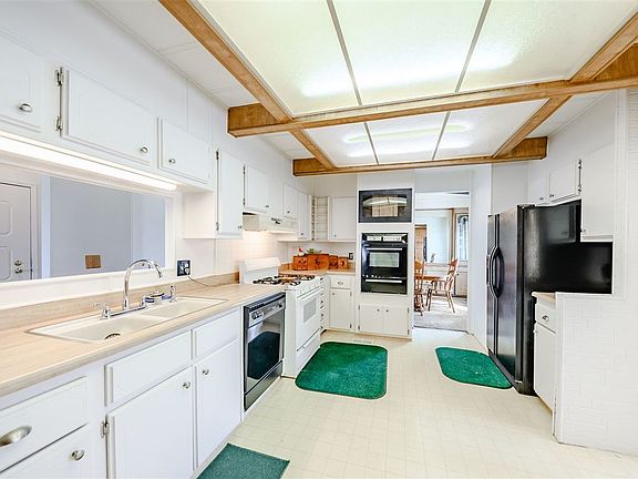 5th image of 5220 Boyer Ln