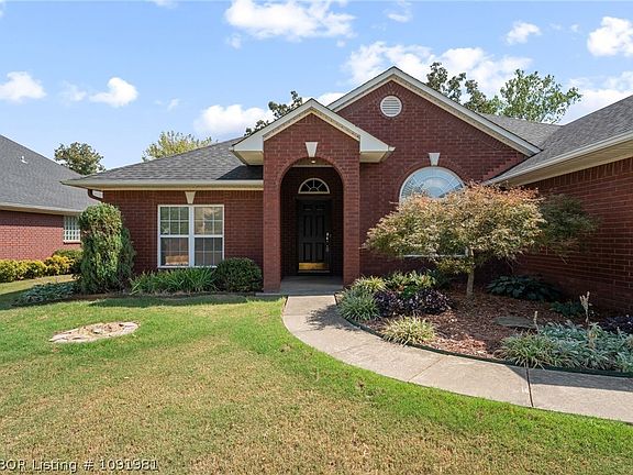 4th image of 1548 Rockhurst Dr
