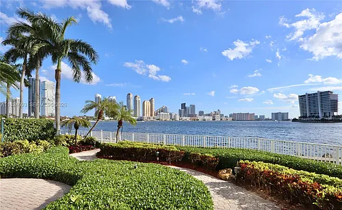 3530 Mystic Pointe Dr Photo 1
