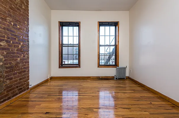 Rented by Nooklyn NYC LLC | media 41