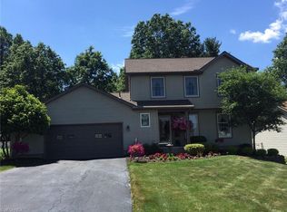 2992 Spring Meadow Cir, Youngstown, OH 44515
