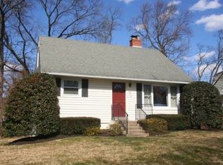 911 Laredo Rd, Silver Spring, MD 20901