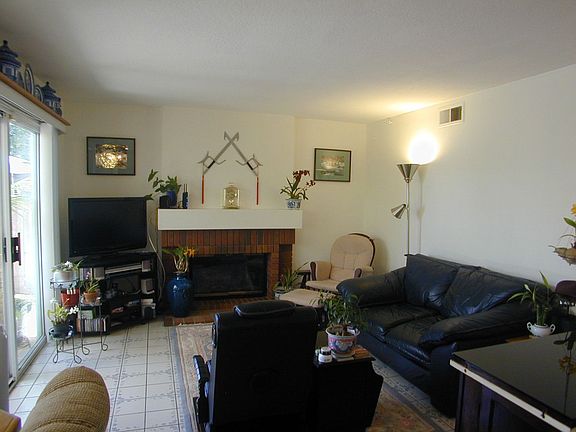 Family Room w/ Fireplace