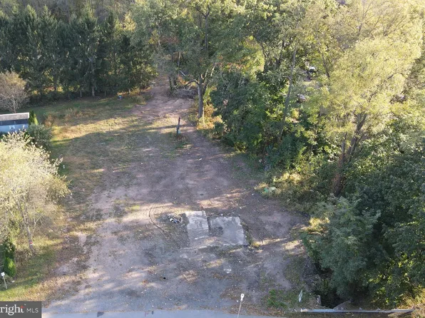 134 W Wiconisco Ave, Tower City, PA 17980