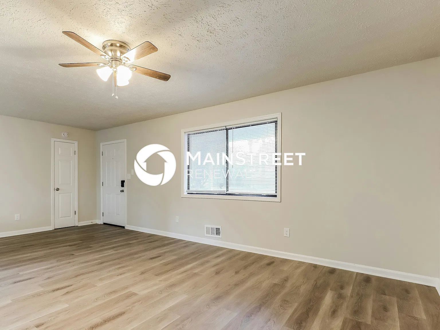 6297 Wellington Ct — Photo 2