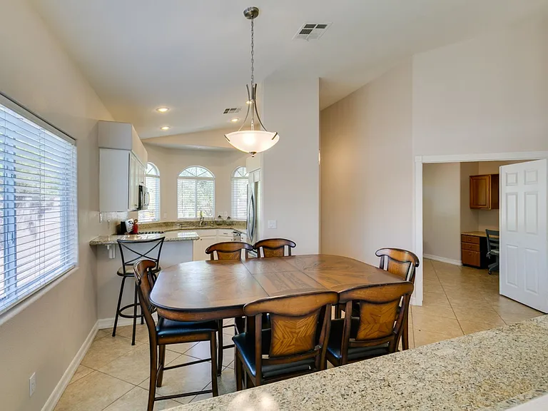 489 First Light St — Photo 18