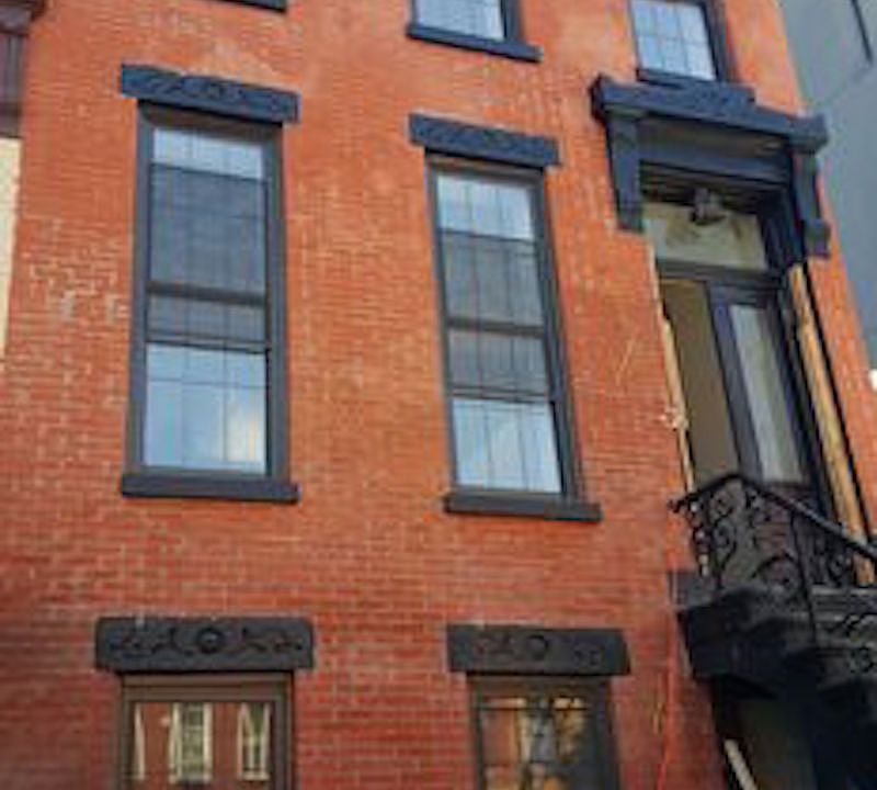 1st image of 668B Halsey St