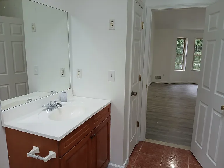 556 Airport Rd — Photo 21