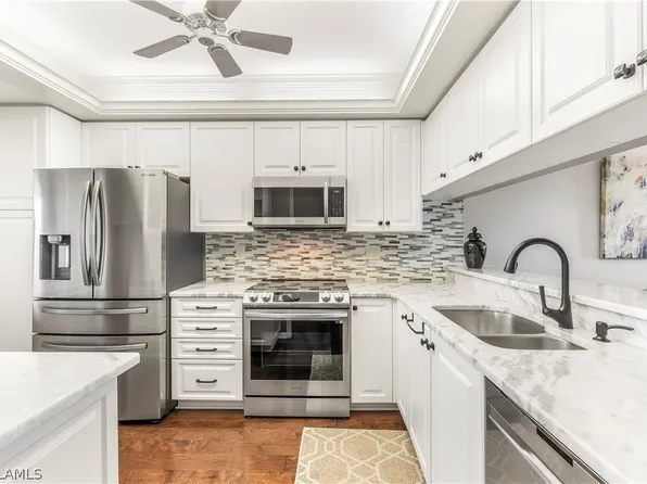 14751 Hole In 1 Cir APT 310, Fort Myers, FL 33919