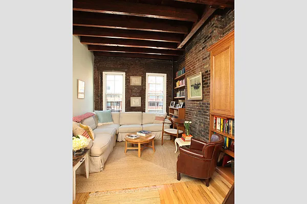Sold by Stribling | media 19