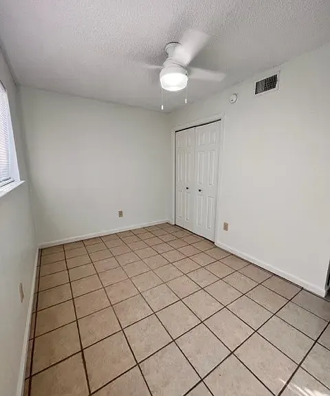 Stoneway Apartments — Photo 6