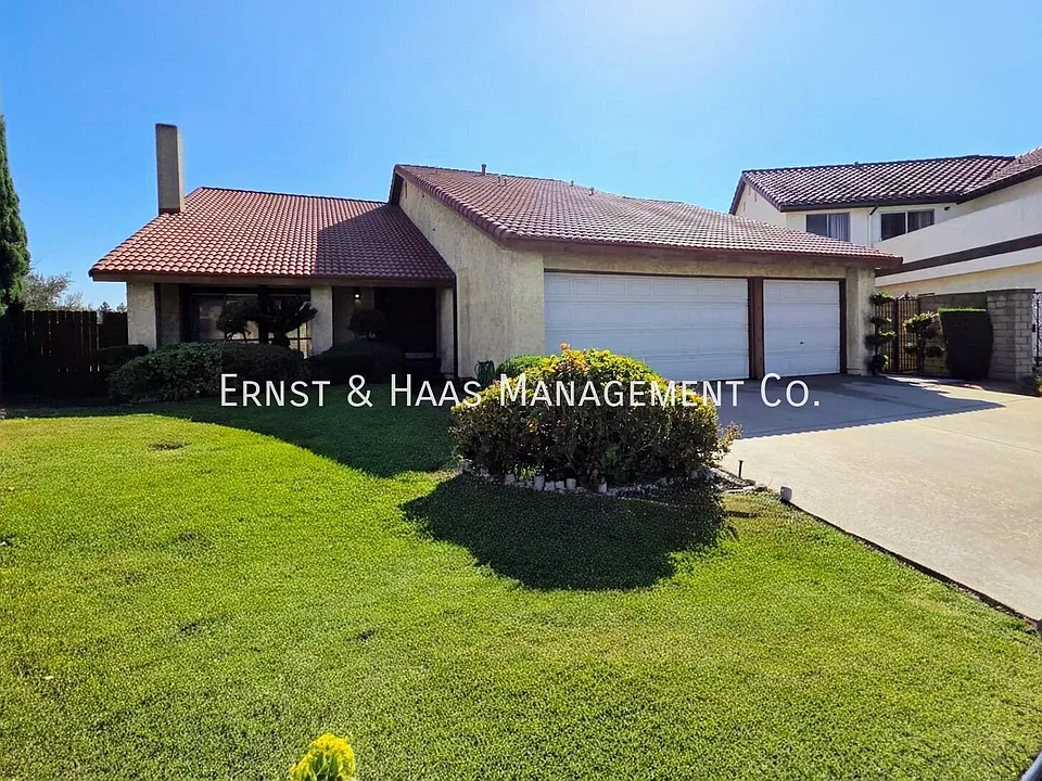 1403 Loma Rd