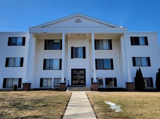 3768 W 9th St UNIT 8, Waterloo, IA 50702