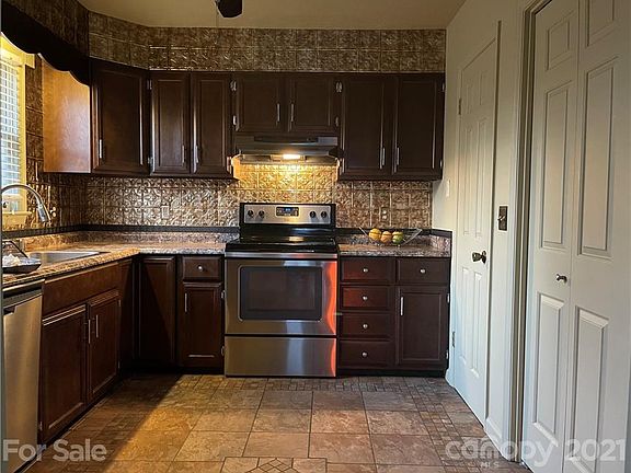 5th image of 1751 Haywood Manor Rd APT C