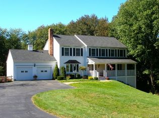 18 Pheasant Ln, Monroe, CT 06468