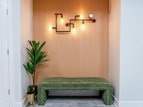 5th image of 3051 W Leland Ave #307