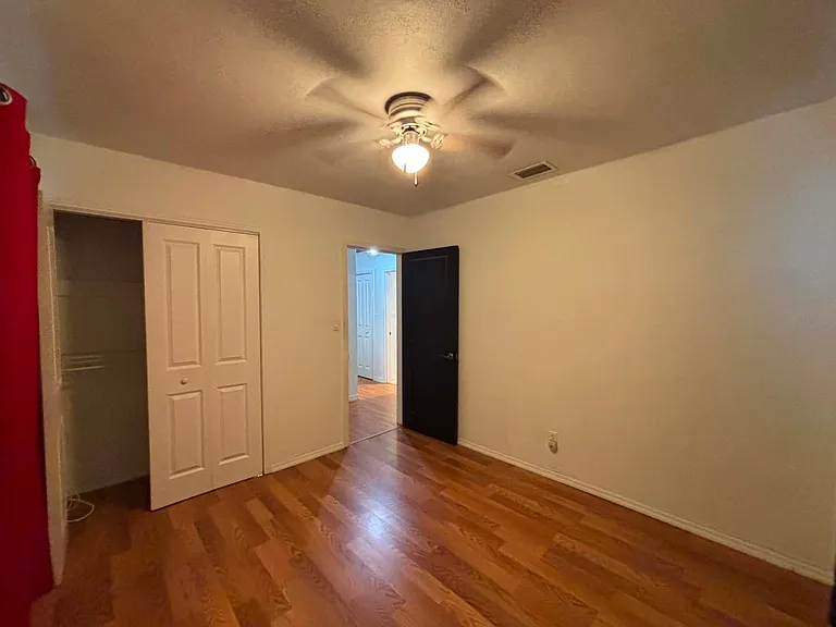 226 Palm Ave — Photo 12