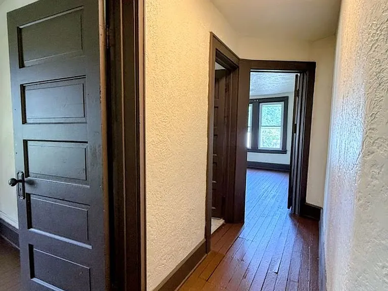 2048 2nd St NE — Photo 7