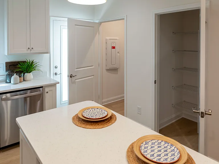 20 Peachtree Ave NW — Photo 15
