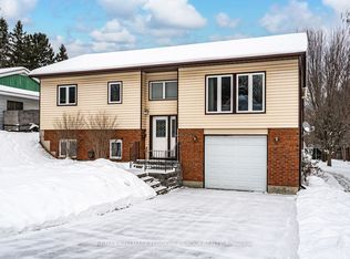 325 Ouida St, Tay, ON L0K2C0