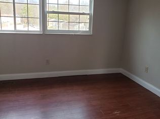 19841 Wheelwright Dr, Gaithersburg, MD 20886