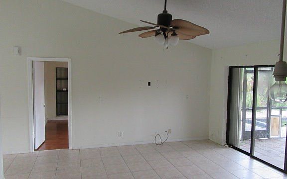 Additional Living Room