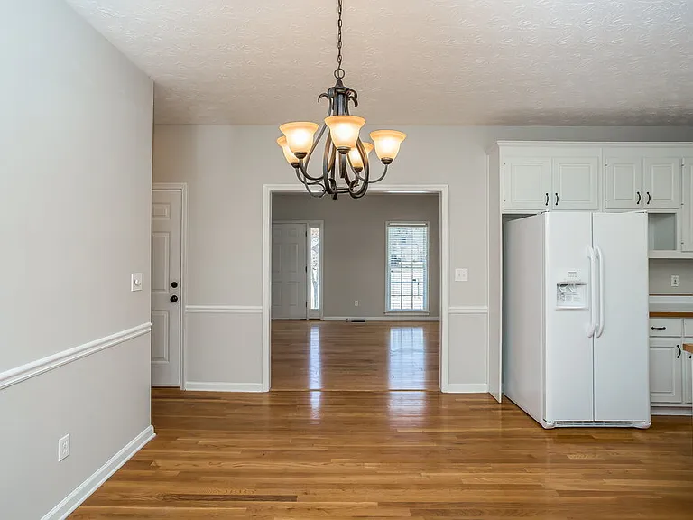 374 Nantucket Way — Photo 5
