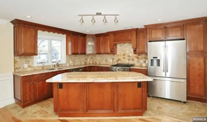 452 Grand Ave #B — Photo 6