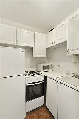 Sold by Citi Habitats | media 3