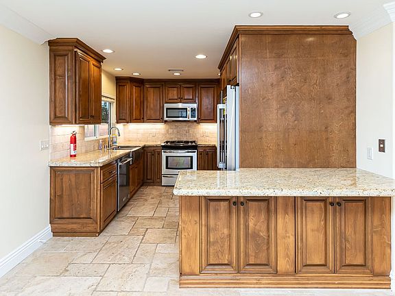 4th image of 6627 Appert Ct #6629-B
