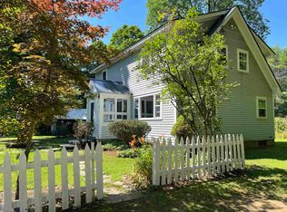 55 Back St, Newfane, VT 05345