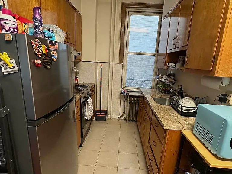 24-32 31st St #1R — Photo 5