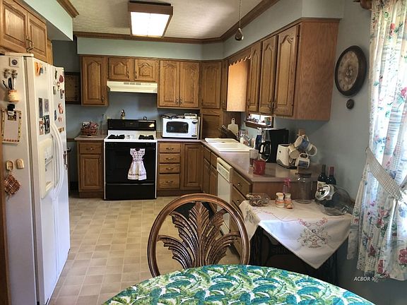 5th image of 7948 Bennita Ln