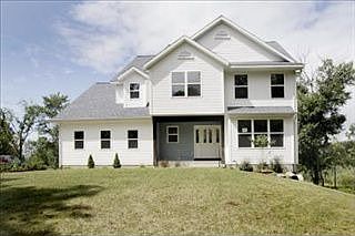 1st image of 194 Hestia Dr