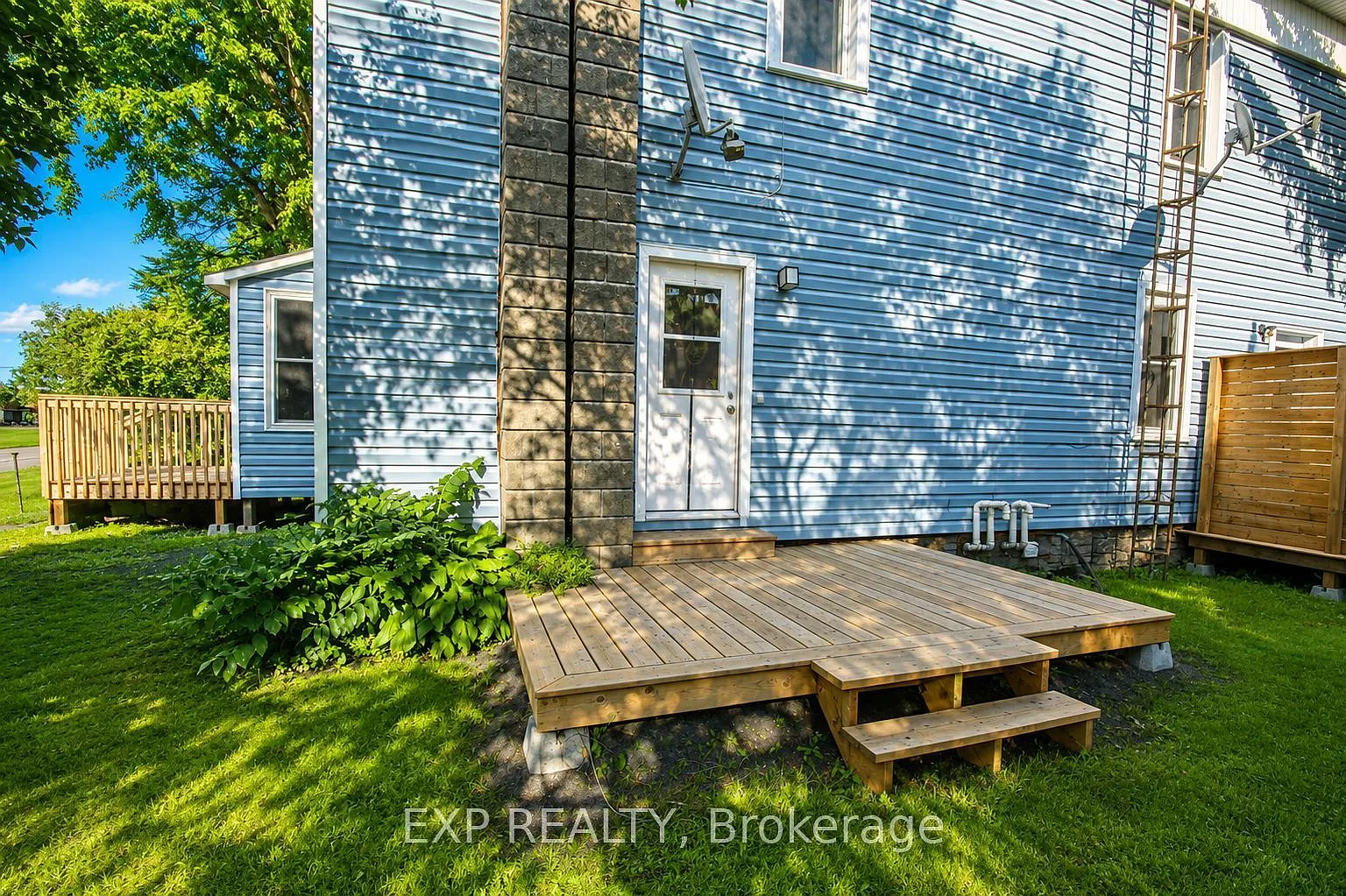 2 bed, $1,700 — Photo 2