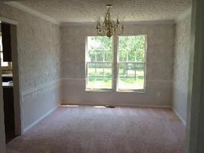 4th image of 3946 Sleaford Ave