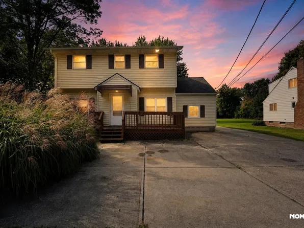 2960 Bradley Rd, Westlake, OH 44145