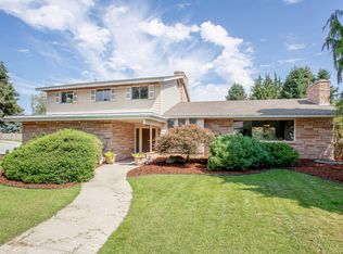 1420 1st St, Wenatchee, WA 98801