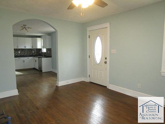 4th image of 1015 Jefferson Cir