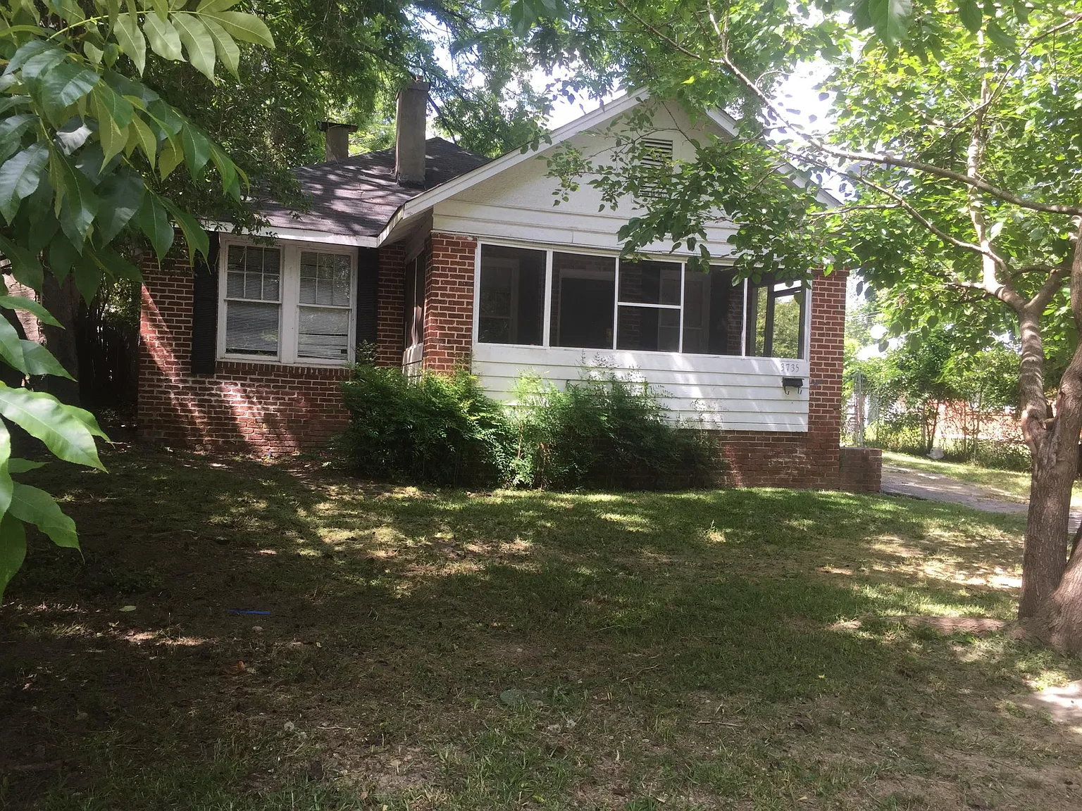 3 bed, 1405 sqft, $1,085 — Photo 2