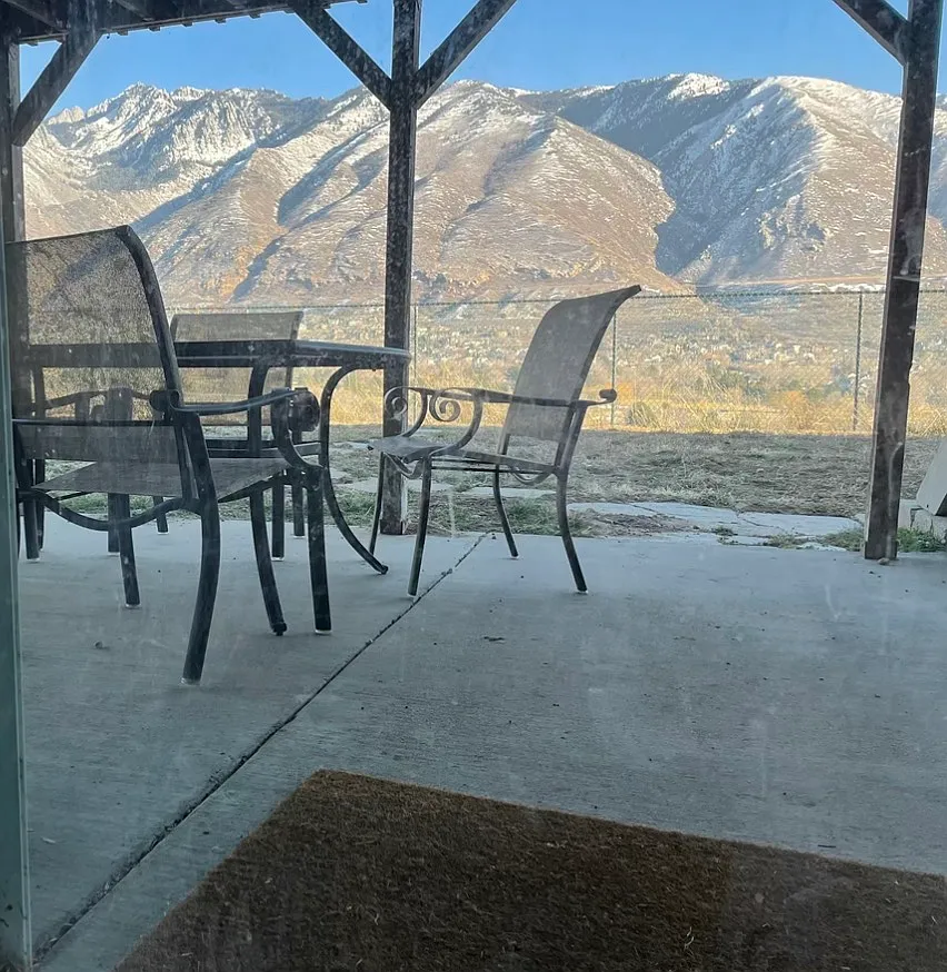2 bed, 1300 sqft, $1,700 — Photo 1
