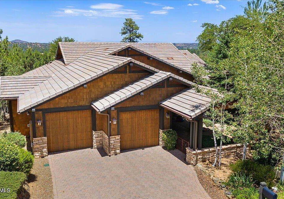 1st image of 1688 Stoney Ln