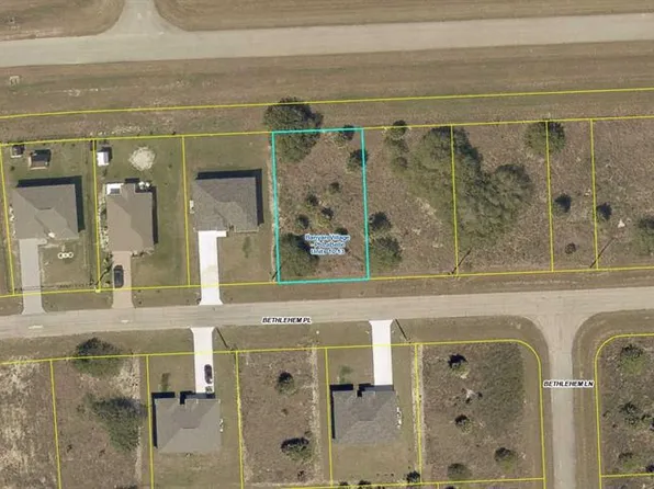 122 Bethlehem Pl, Labelle, FL 33935