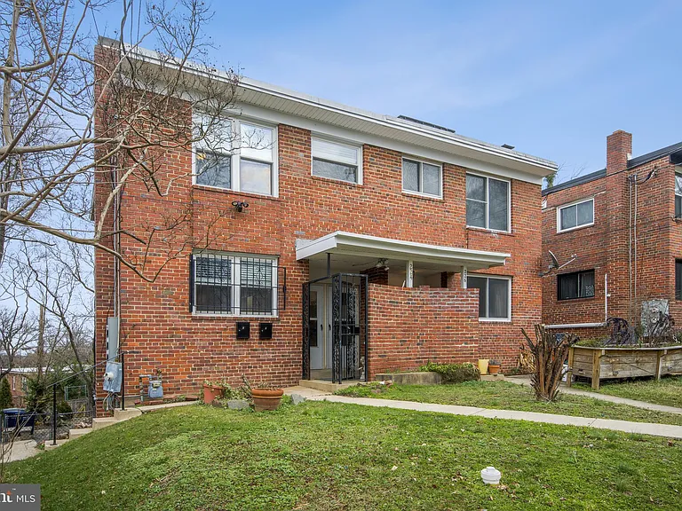 224 Webster St NE #A — Photo 3