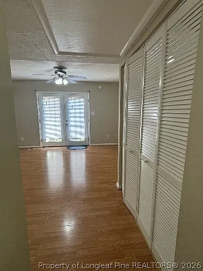 422 Kirkcaldy Ct — Photo 17